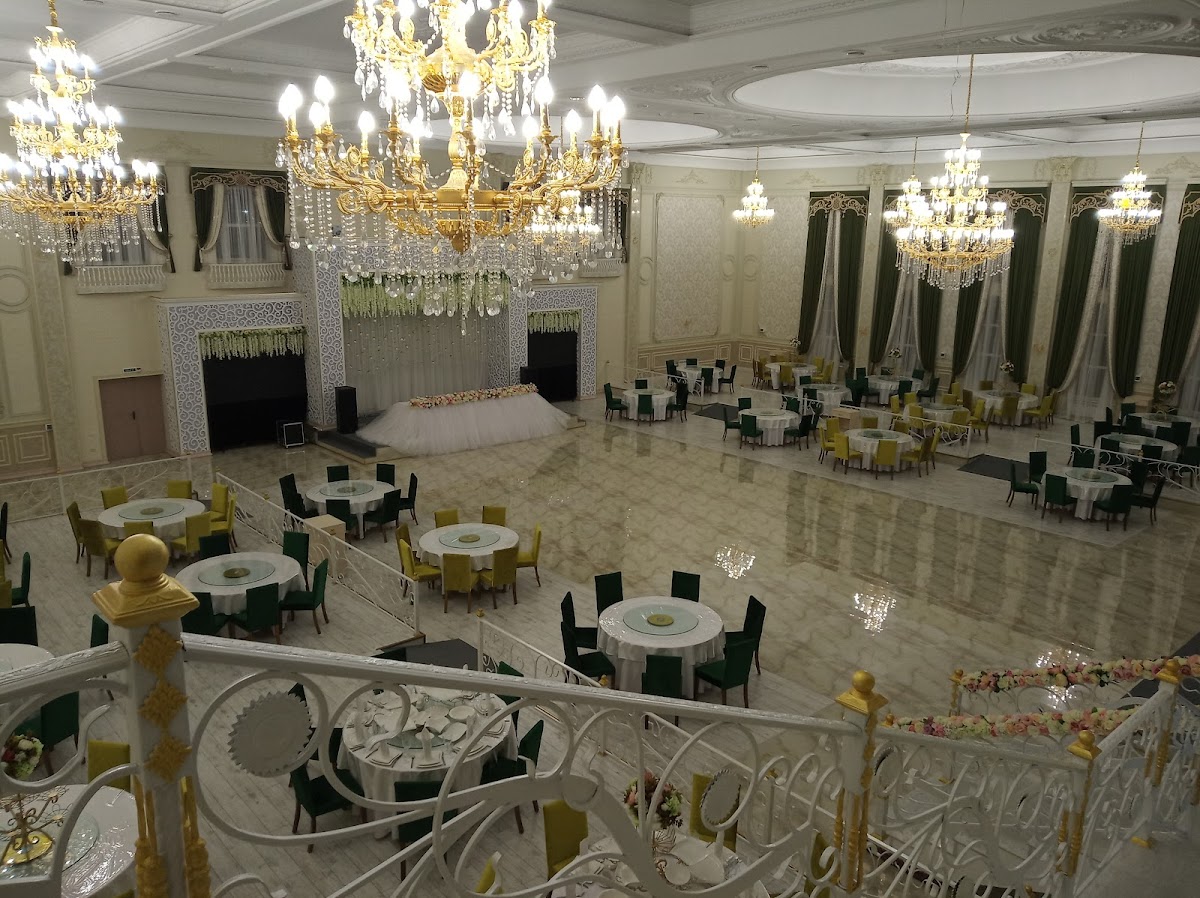 Restorannyy Kompleksmanas